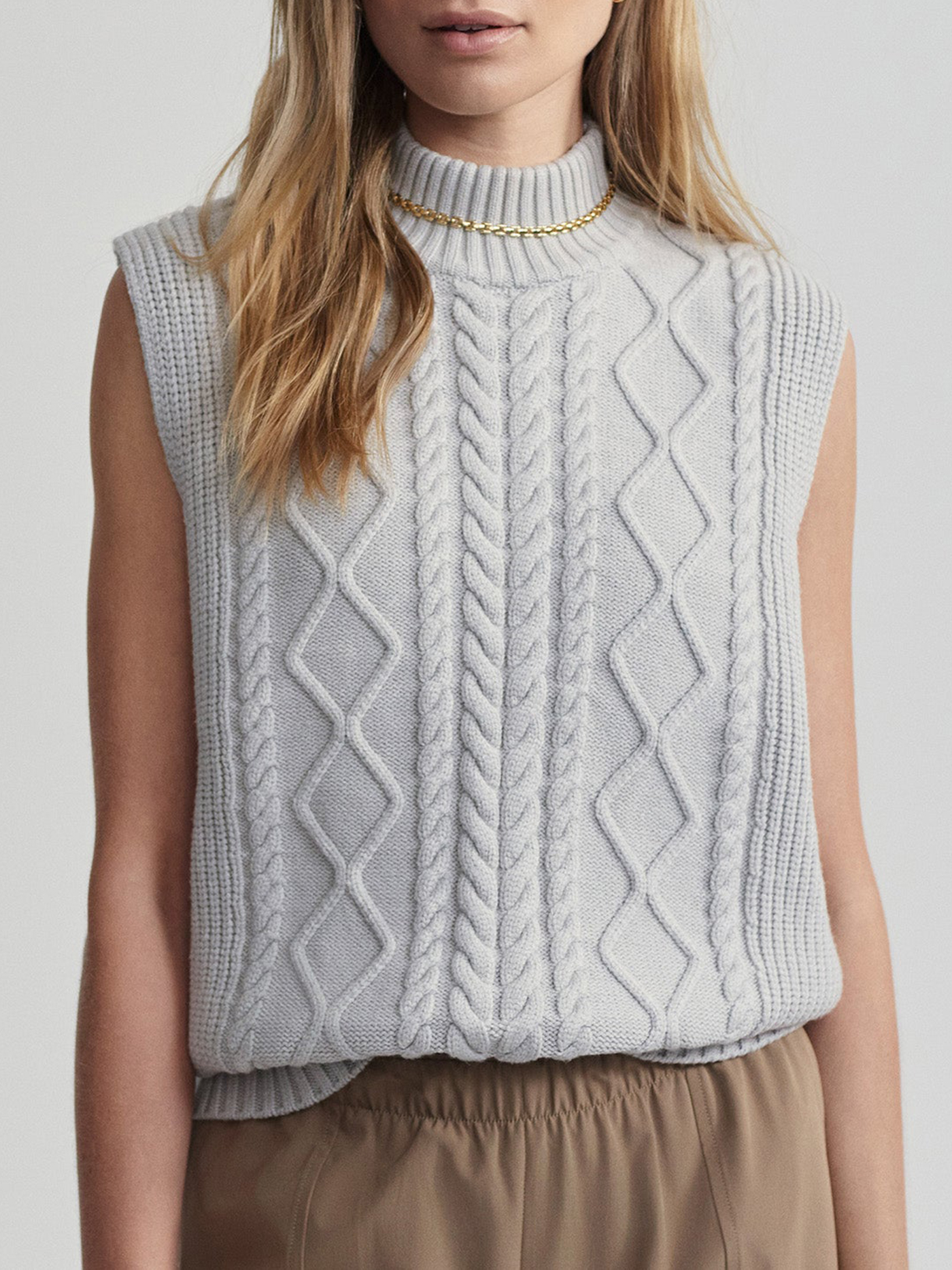 Joilette Roll Neck Vest