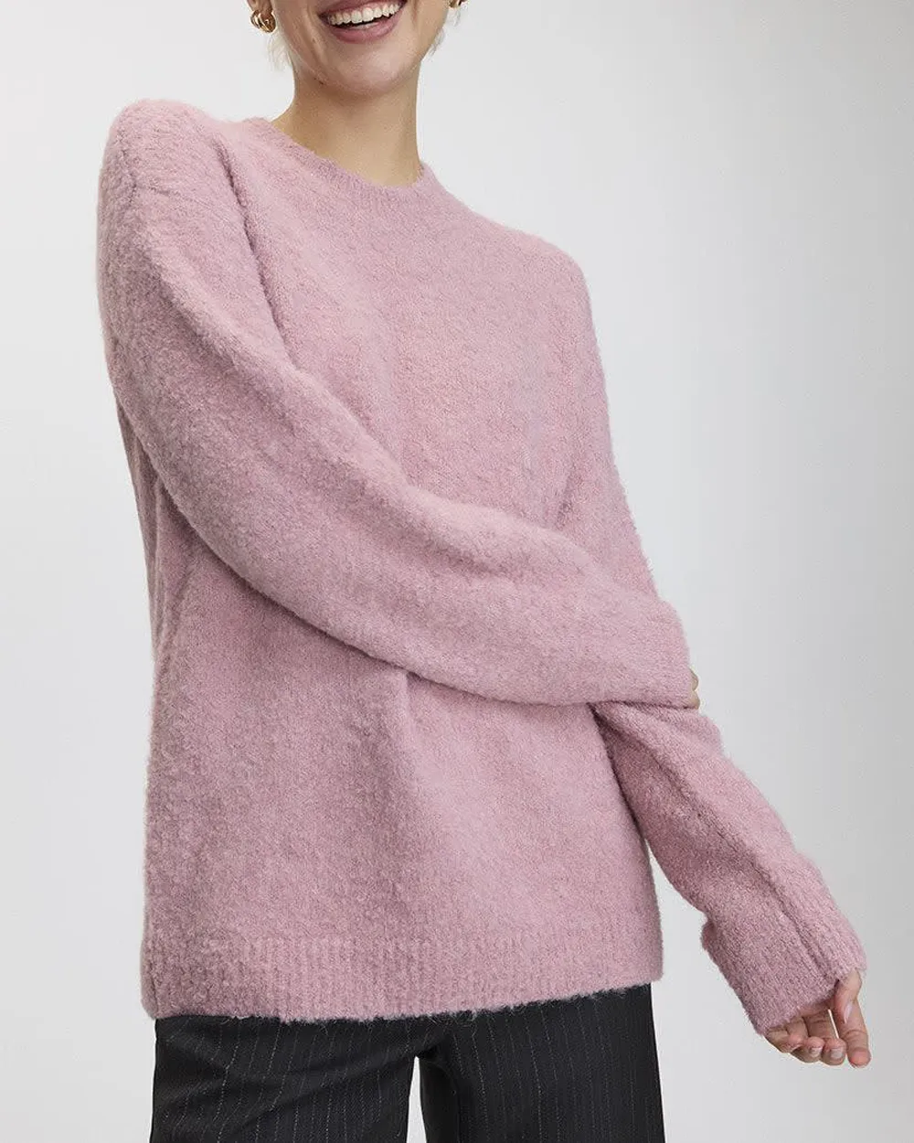 Long-Sleeve Crew-Neck Loose Bouclé Pullover