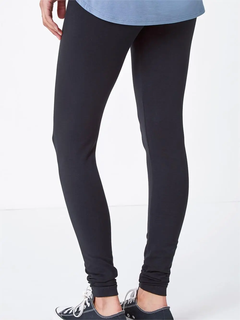 Black skinny trousers