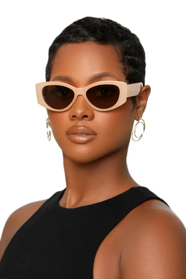 Sunscape Cat Eye Sunglasses (Peach)
