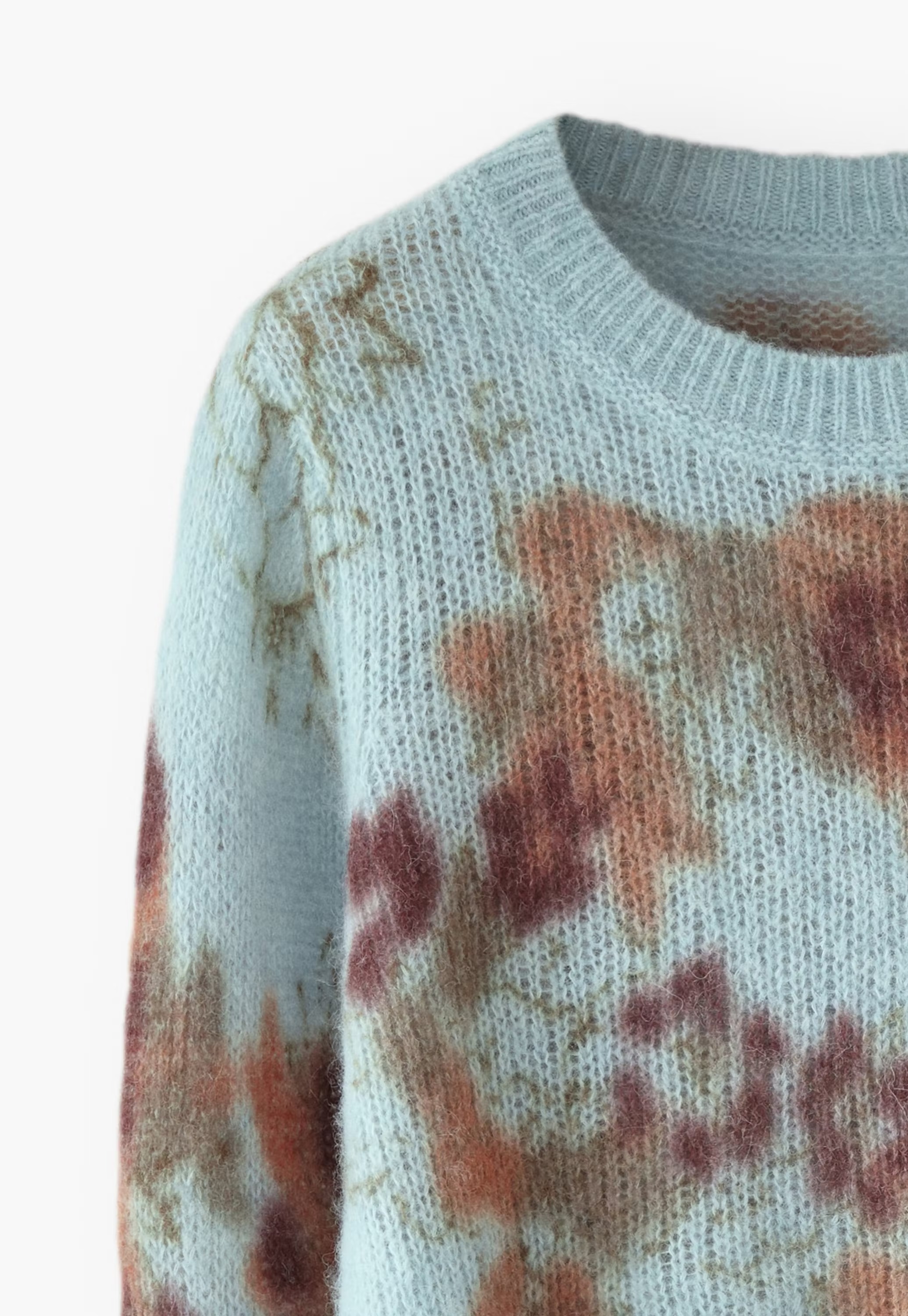 Printed sweater
Alpaca & merino wool blend