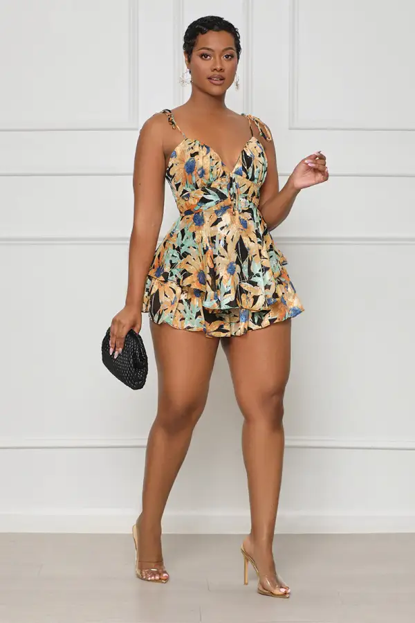 Dreamy Daisy Ruffle Romper (Black Multi)