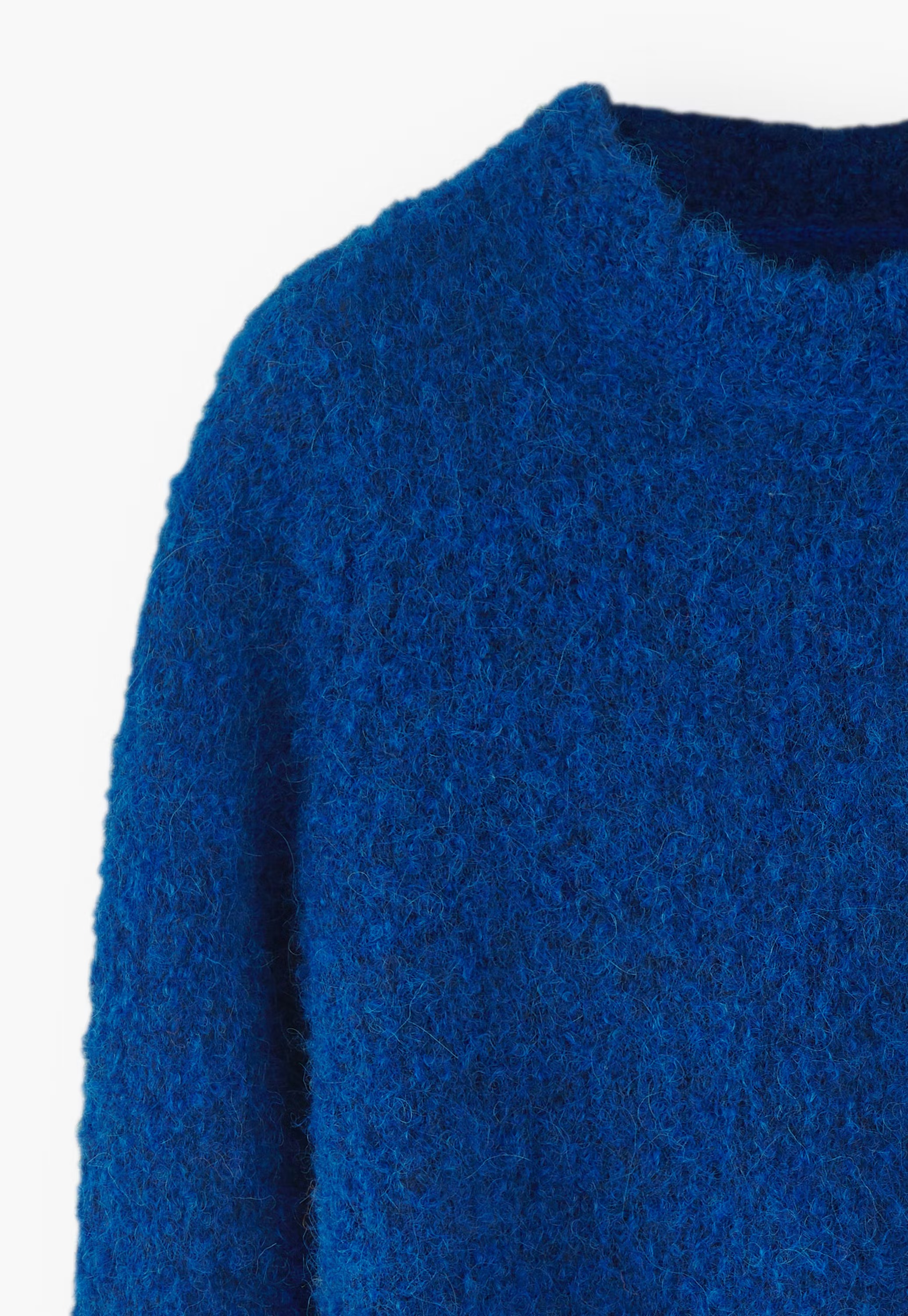 Round-neck sweater
Alpaca boucle