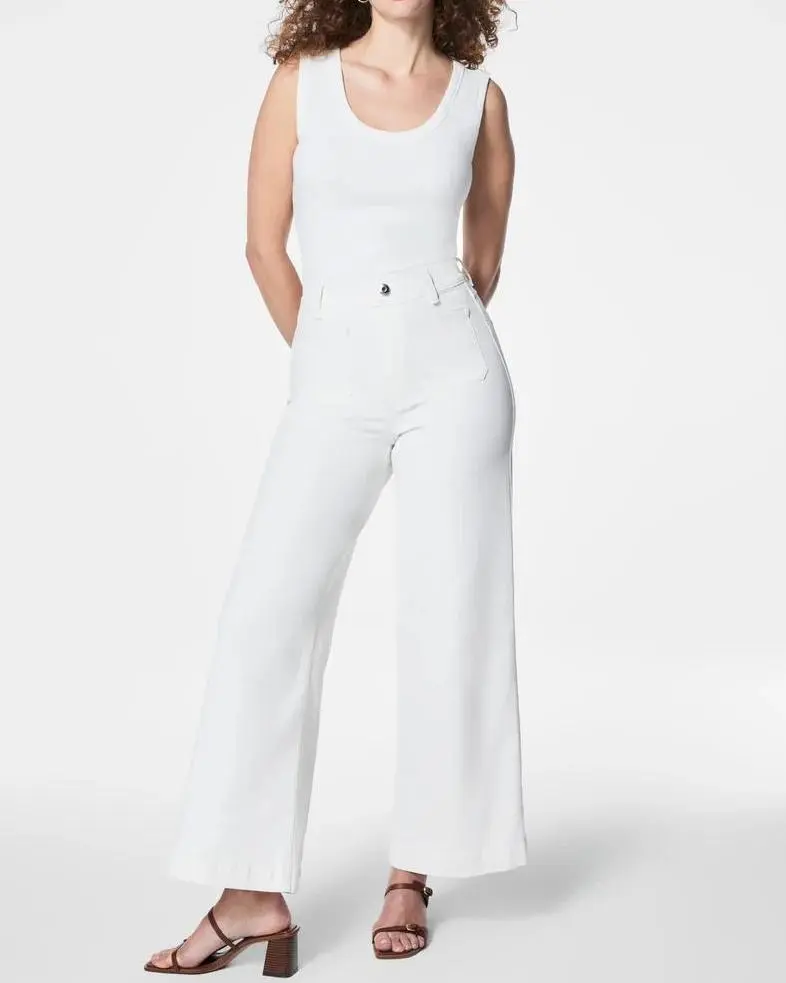 Cropped Wide Leg Jeans With Patch Pockets