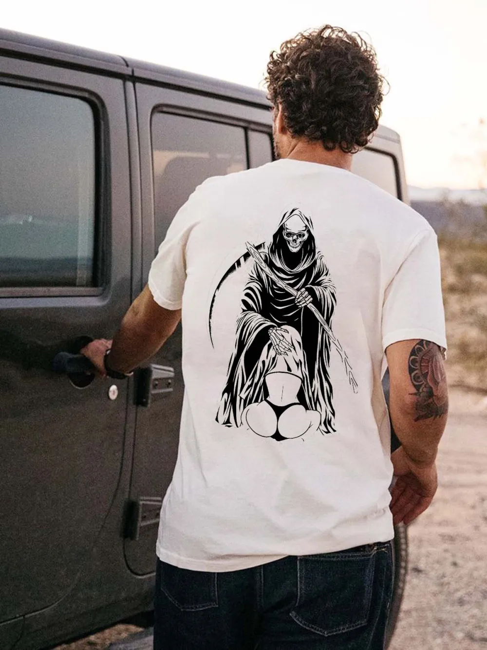 Hiding In The Reaper Crotch Printed Men's T-shirt