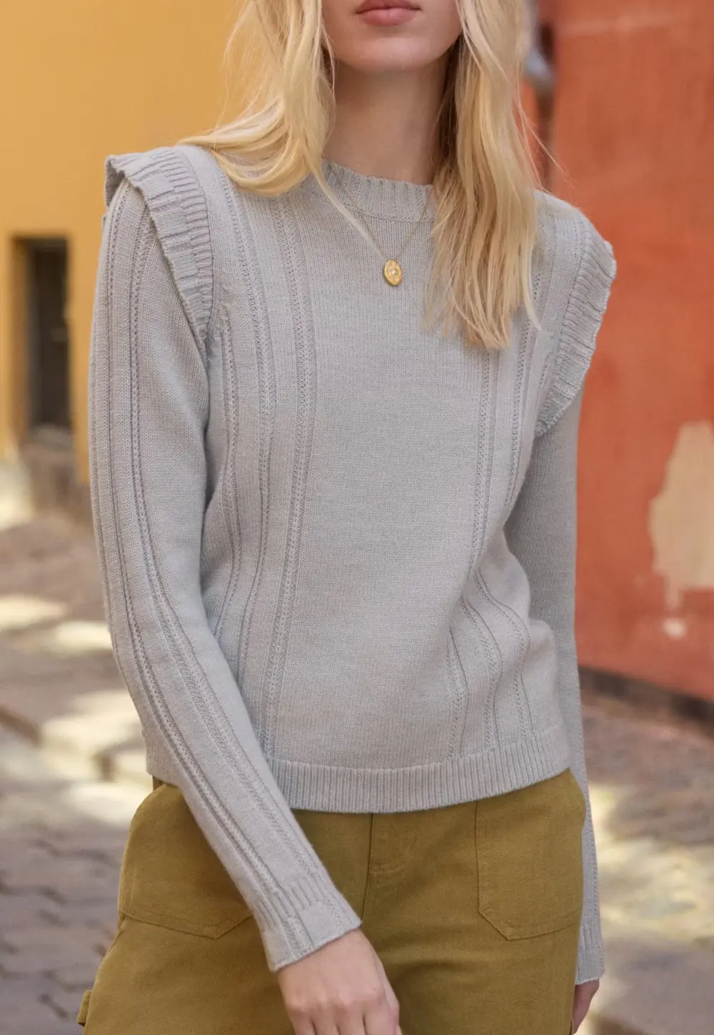 Rib-stitch sweater
Wool & organic cotton