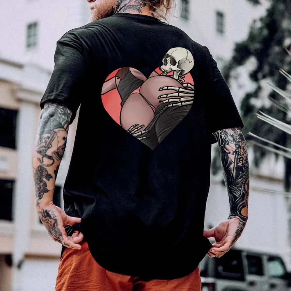 Hug Hips Printed Men's T-shirt