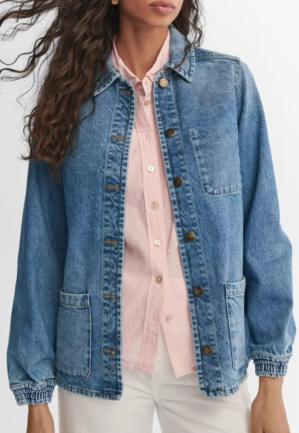 Denim jacket
Recycled cotton