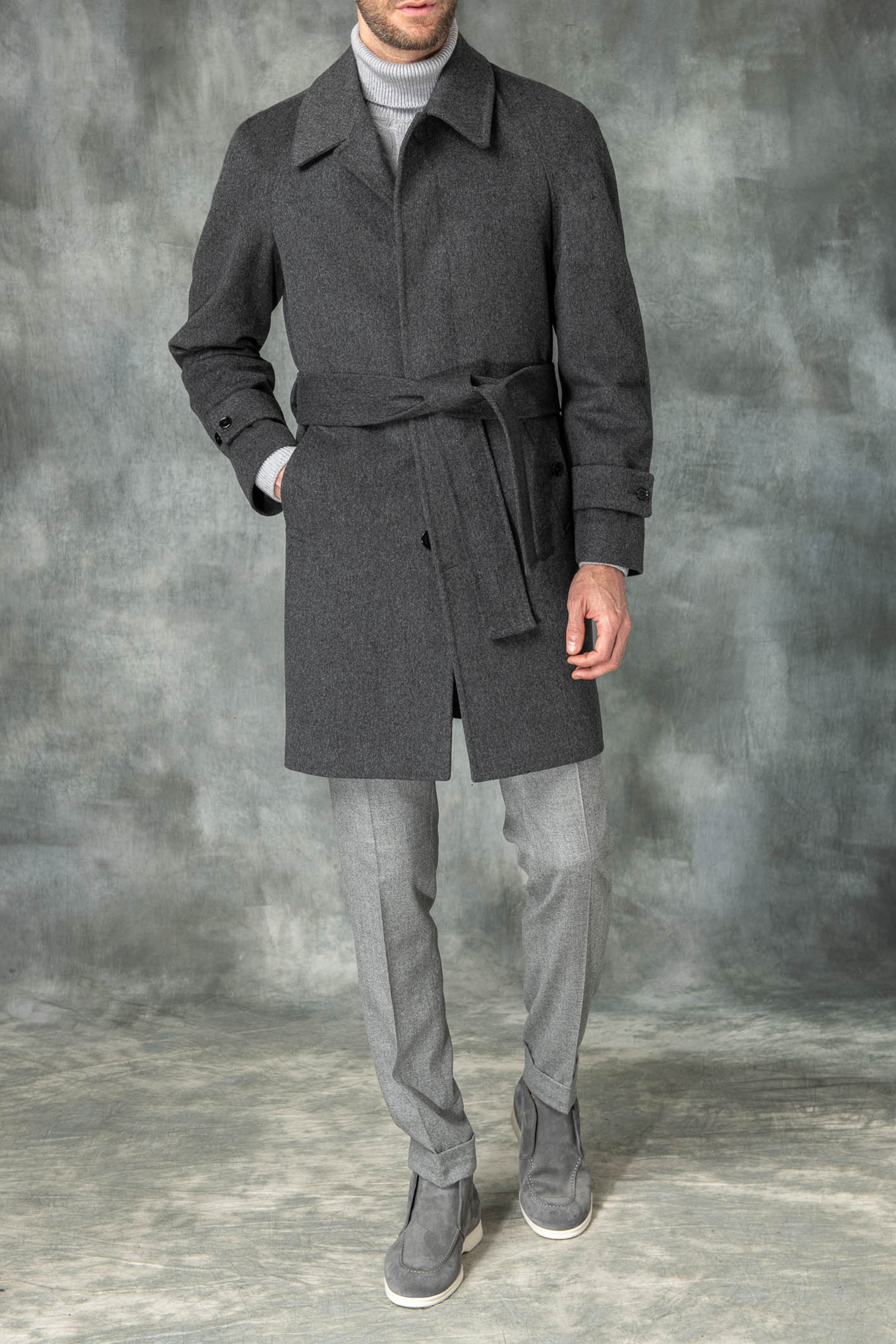 GREY RAGLAN COAT IN LORO PIANA WOOL