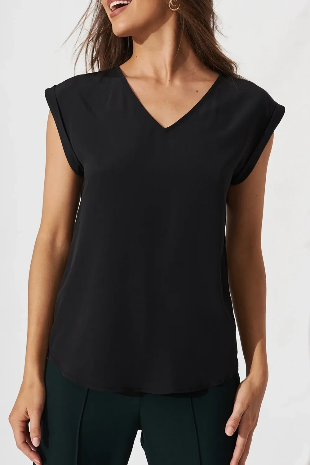Black Sleeveless V Neck Casual Top