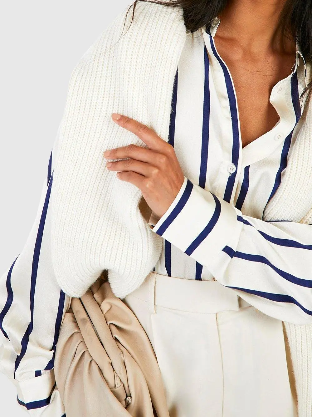 FINE STRIPE SATIN SHIRT