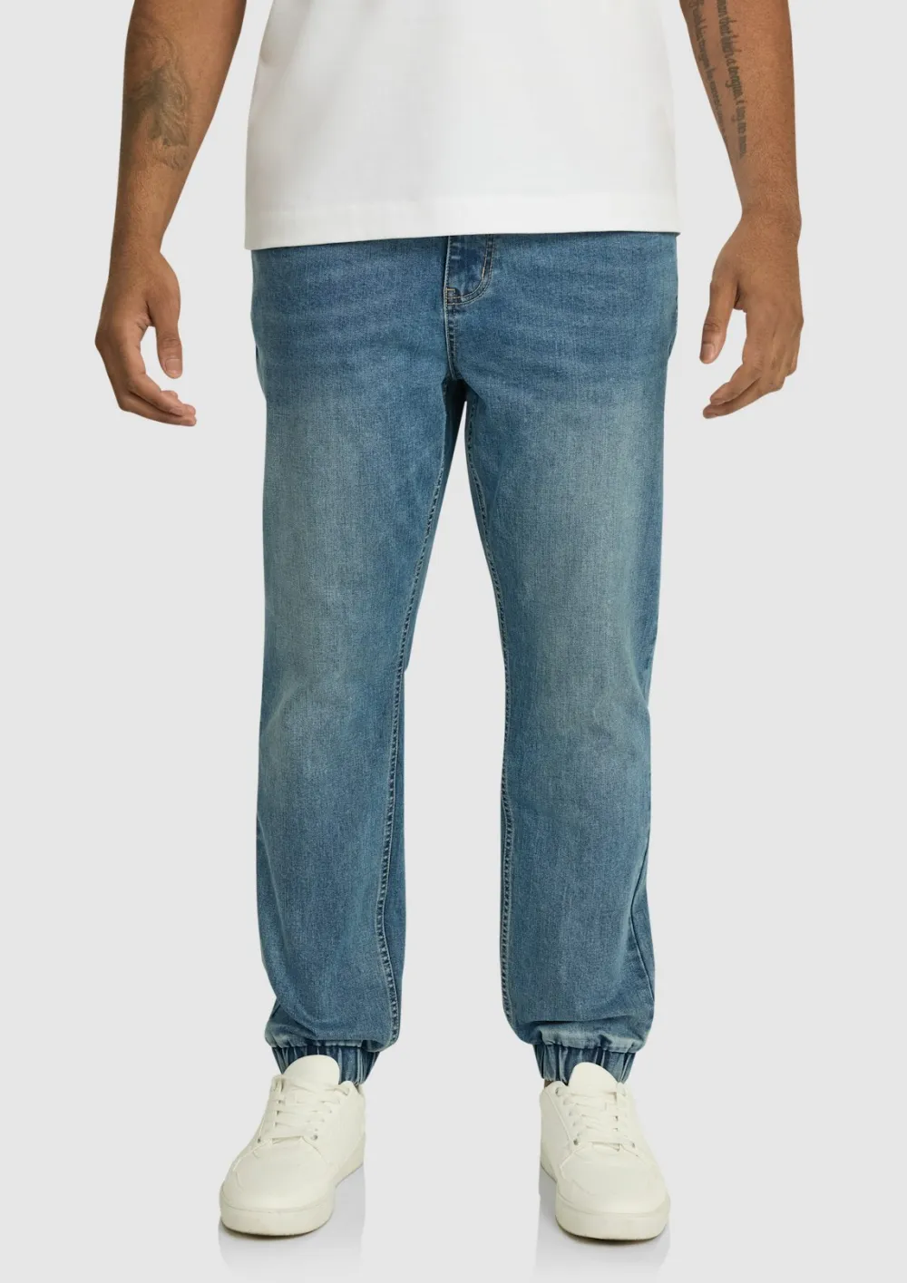 MID WASH JAI DENIM JOGGER