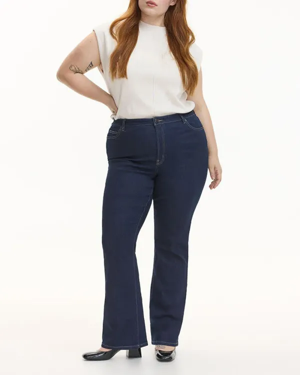 Boot-Leg Mid-Rise Jean - Curvy Fit