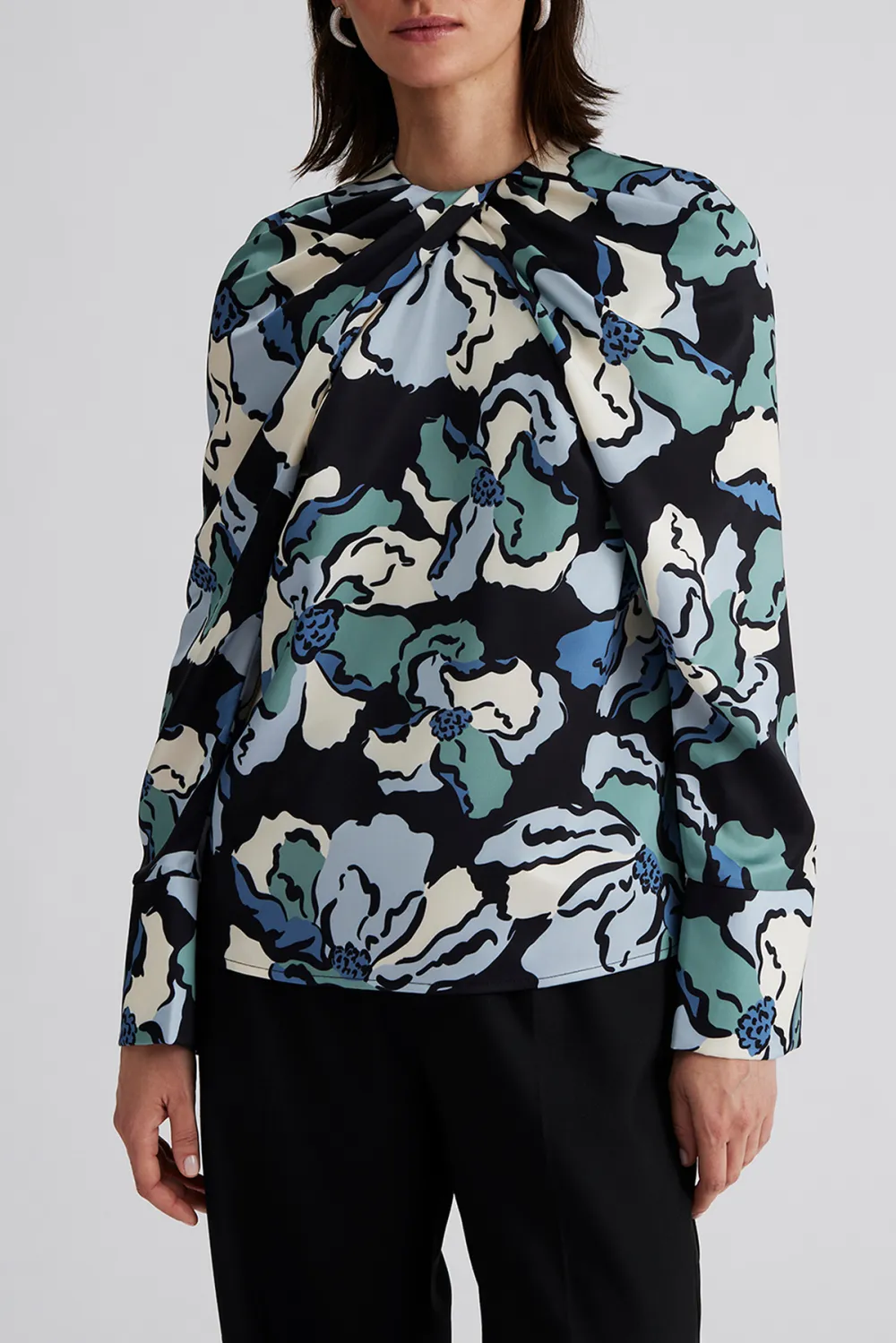 Geometric Print Bow Neck Blouse