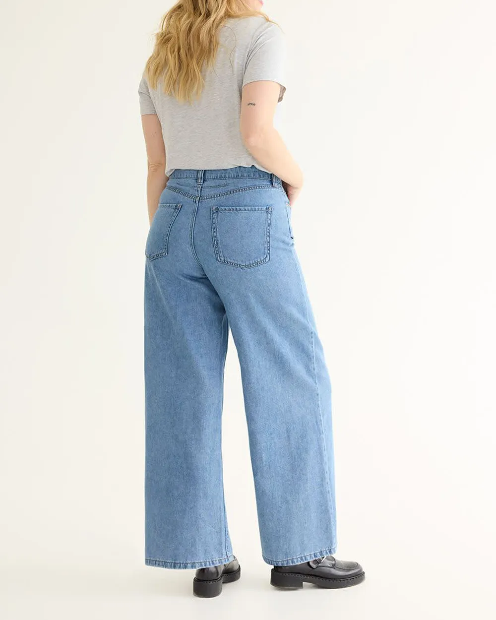 Wide-Leg High-Rise Jean