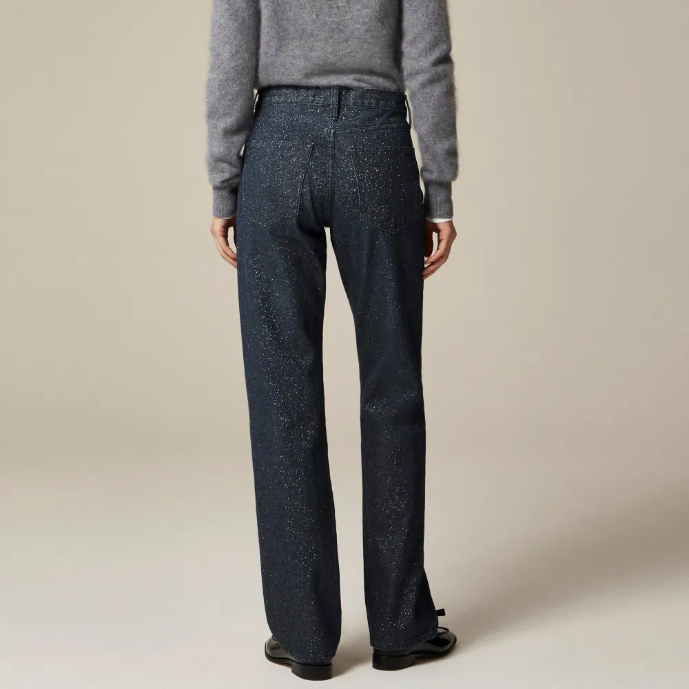 Mid-rise straight jean  metallic threads  rigid