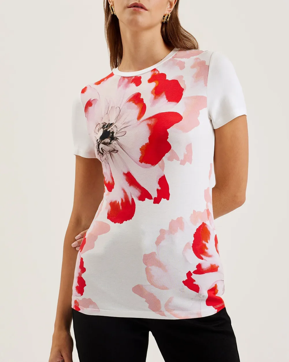 Sindhaa Printed Short Sleeve Fitted Tee Ivory