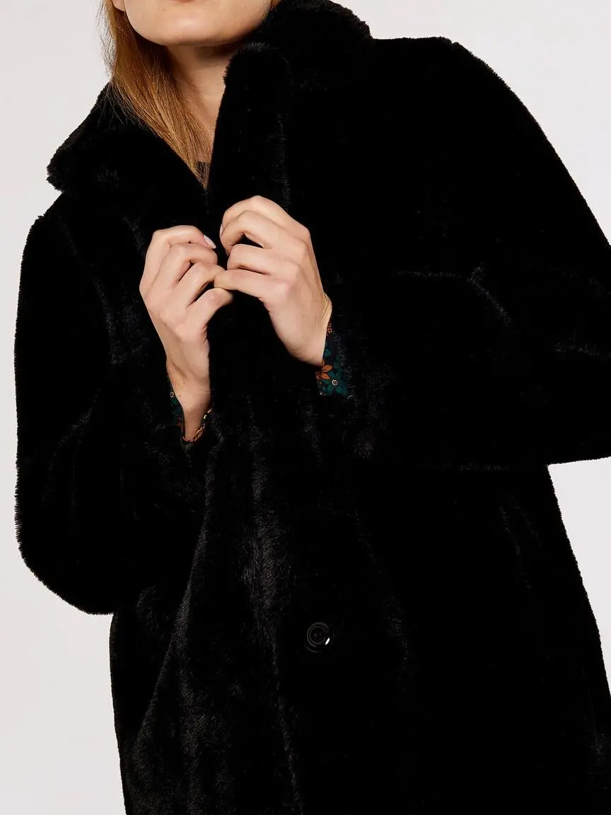 Oversized Super-Soft Faux Fur Coat