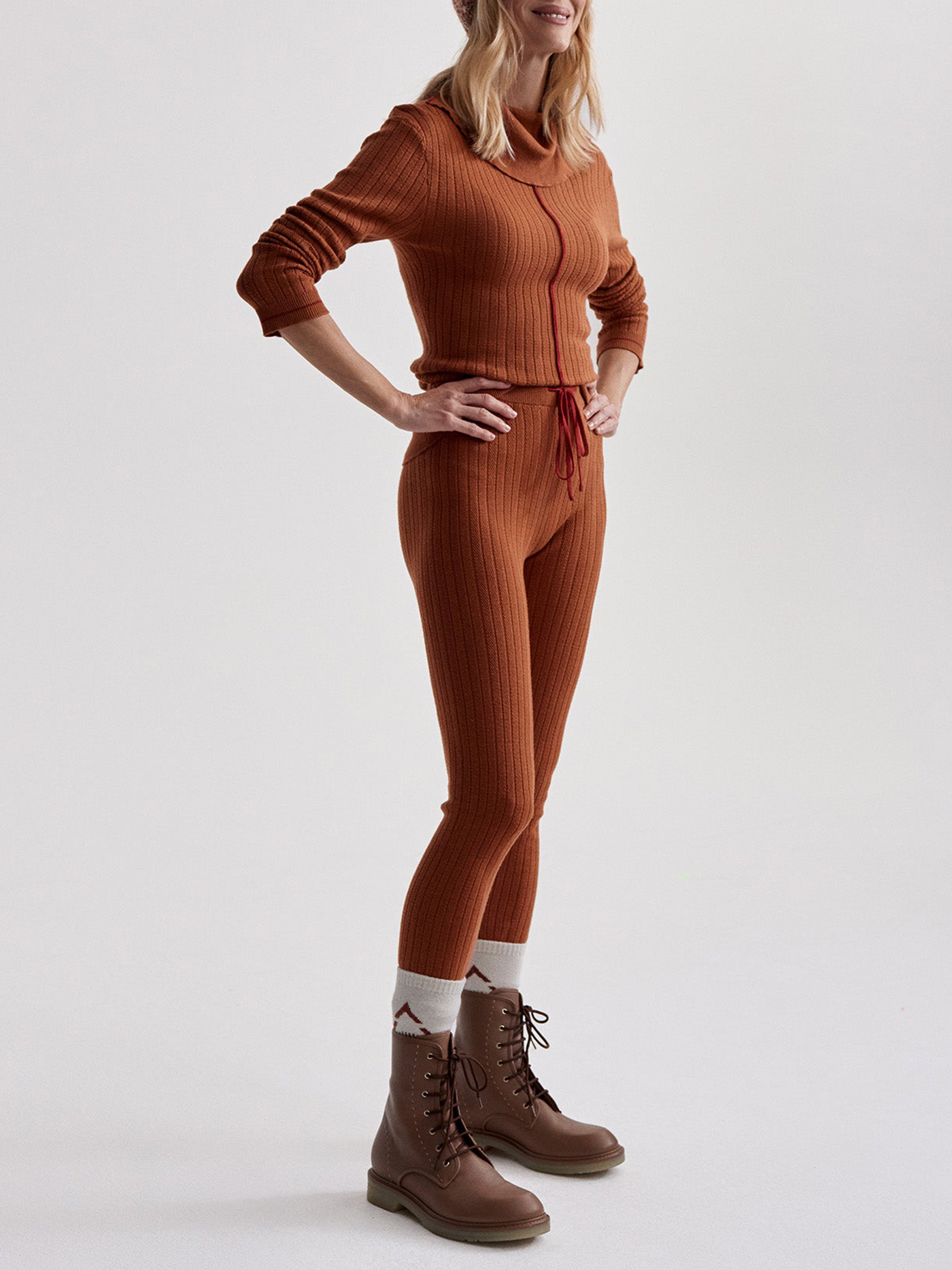 Walt Roll Neck Knit