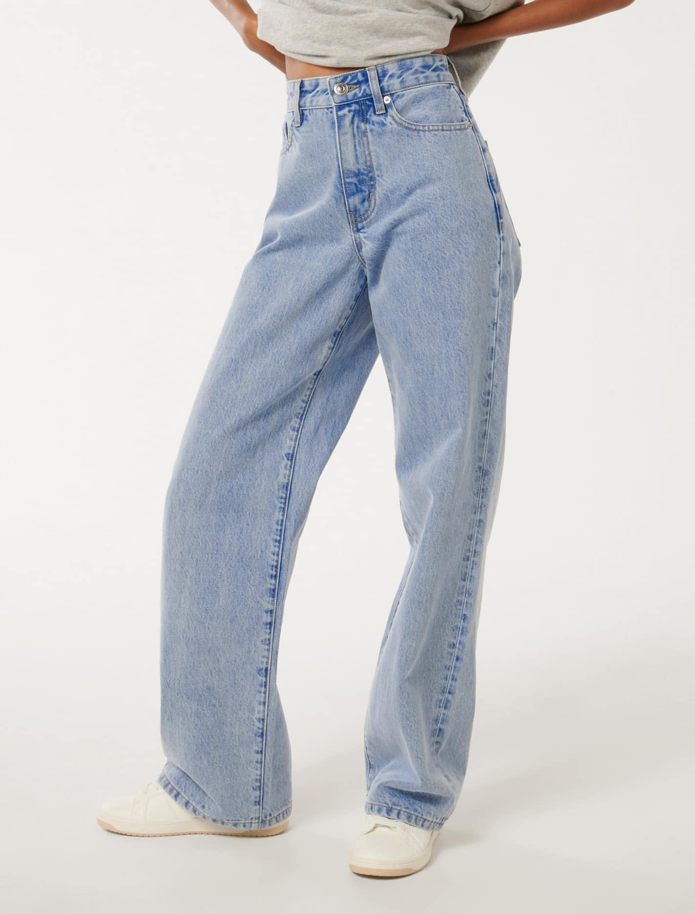 Sky Petite Straight-Leg Jeans