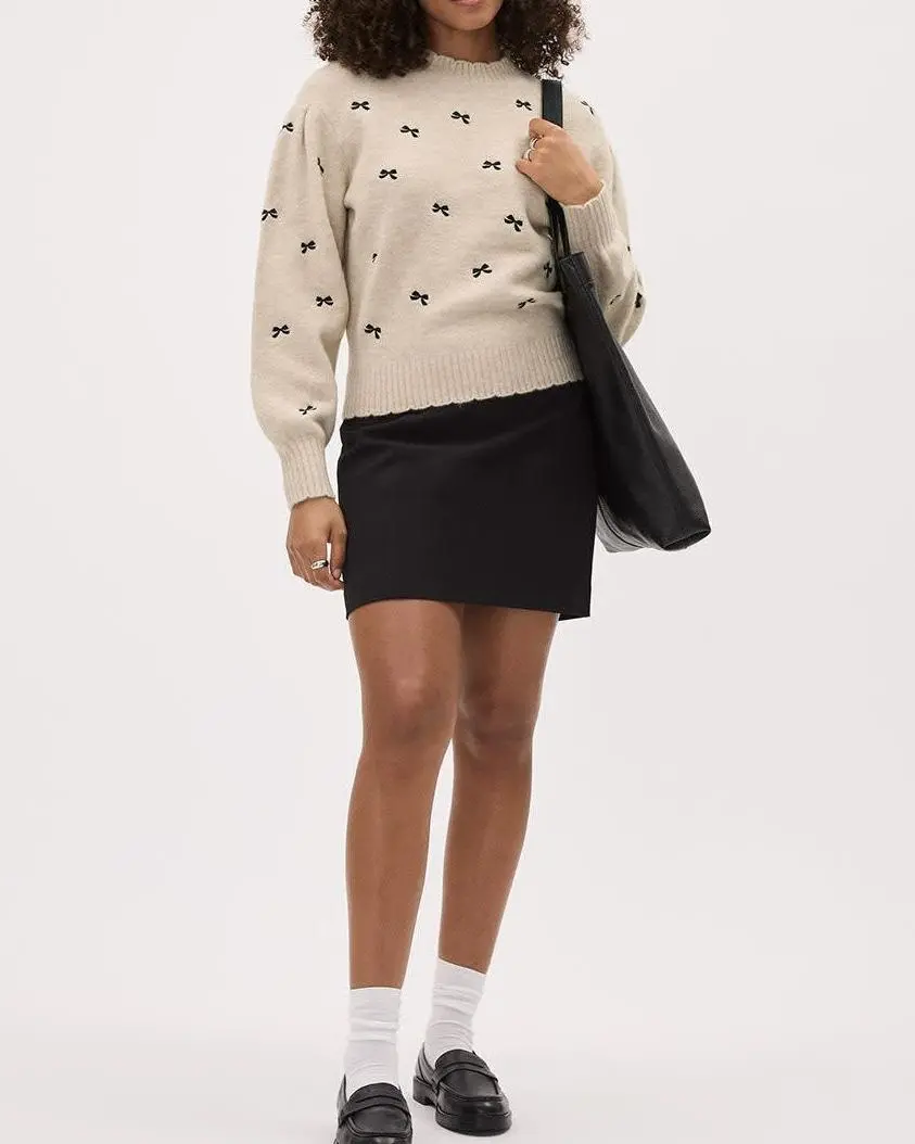 Long-Sleeve Crew-Neck Spongy Pullover with Scalloped Trims