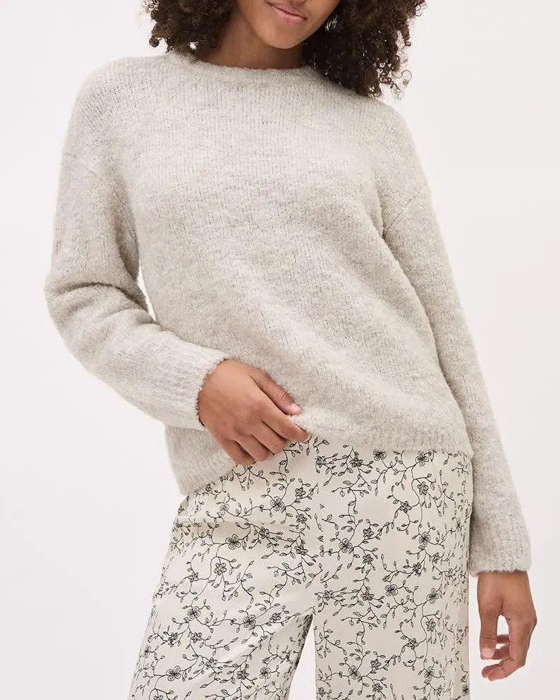 Long-Sleeve Boucle Slouchy Pullover