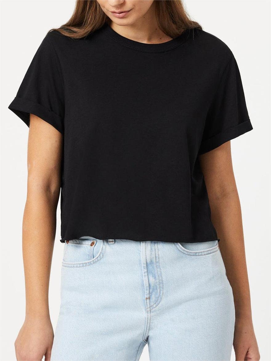 Cropped Black T-Shirt