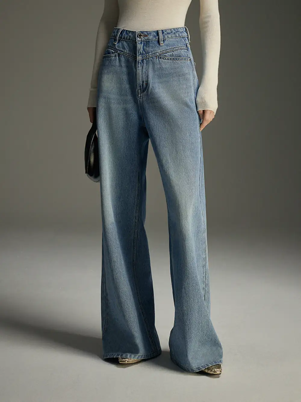 Button Up Mid-Waist Jeans With Pockets