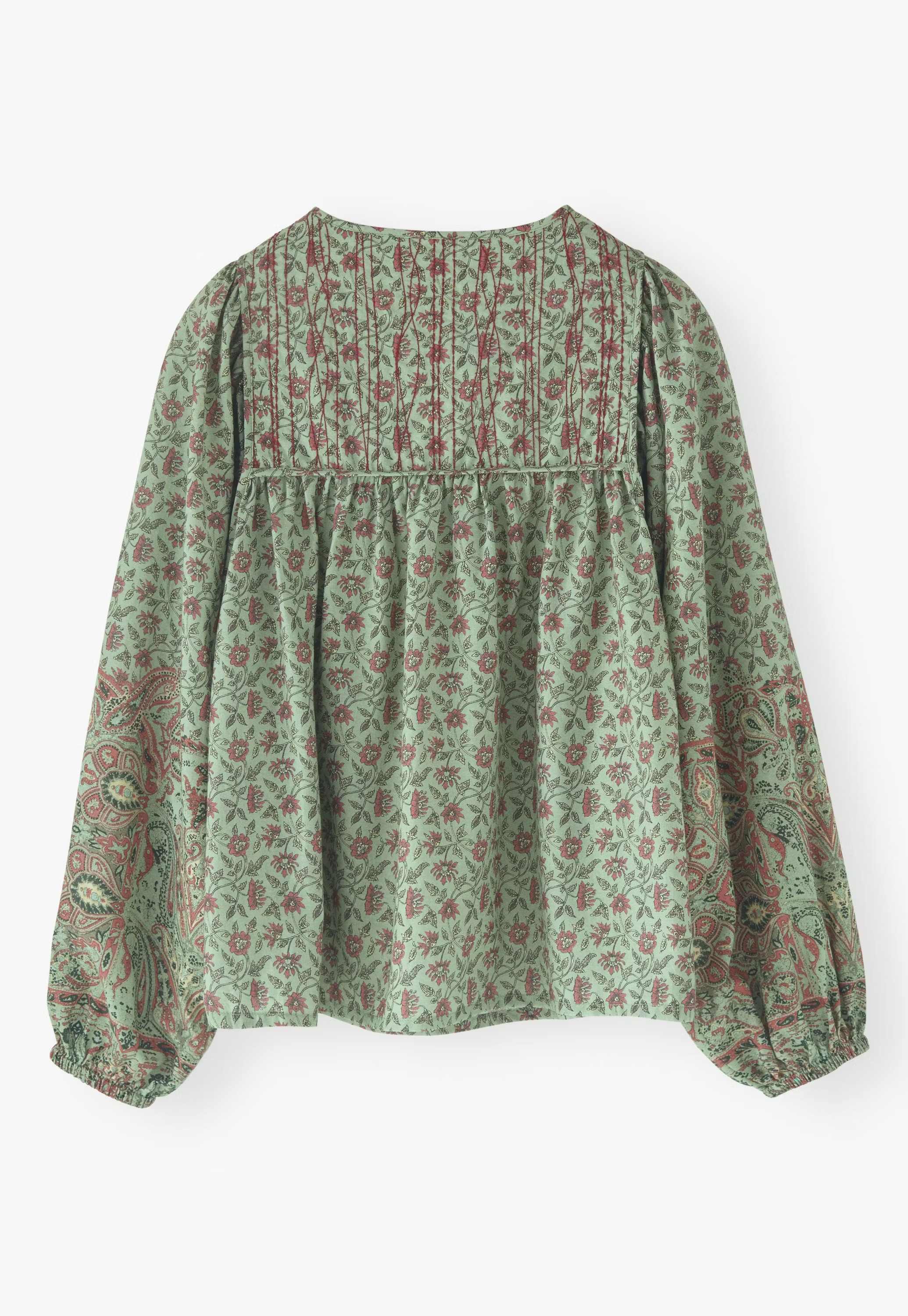 Printed gathered blouse
Fine cotton