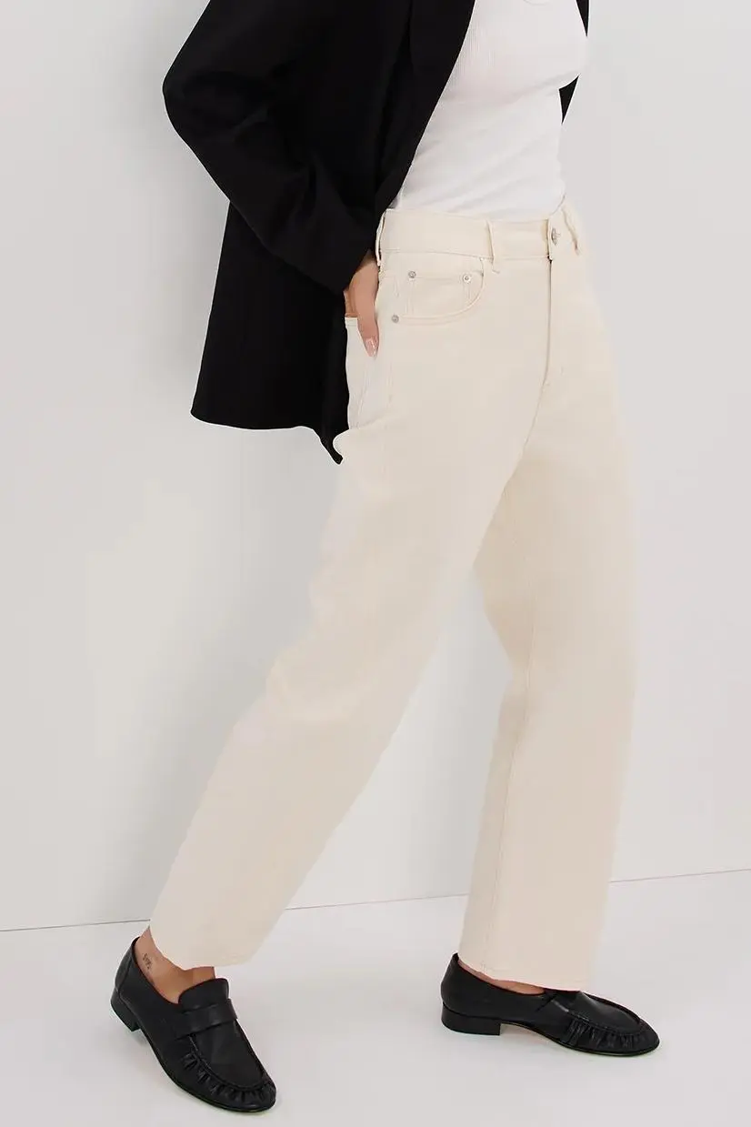 FINN CREAM TWISTED SEAM JEAN