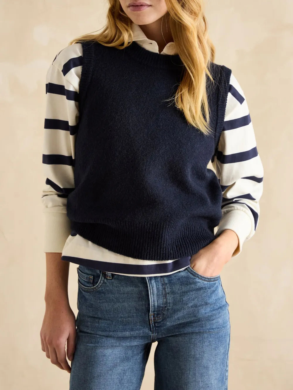 Cracking Navy Intarsia 4x4 Jumper