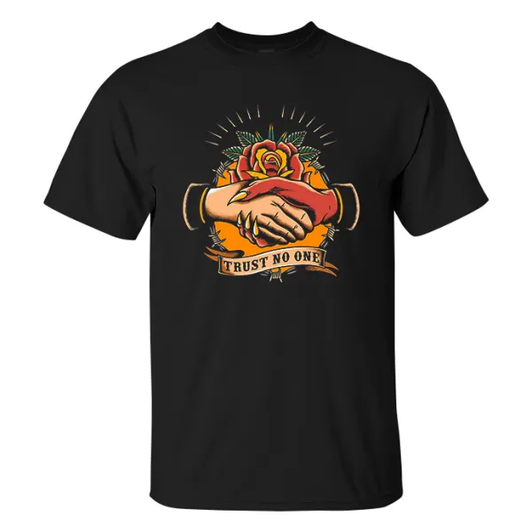 Trust No One Print T-shirt