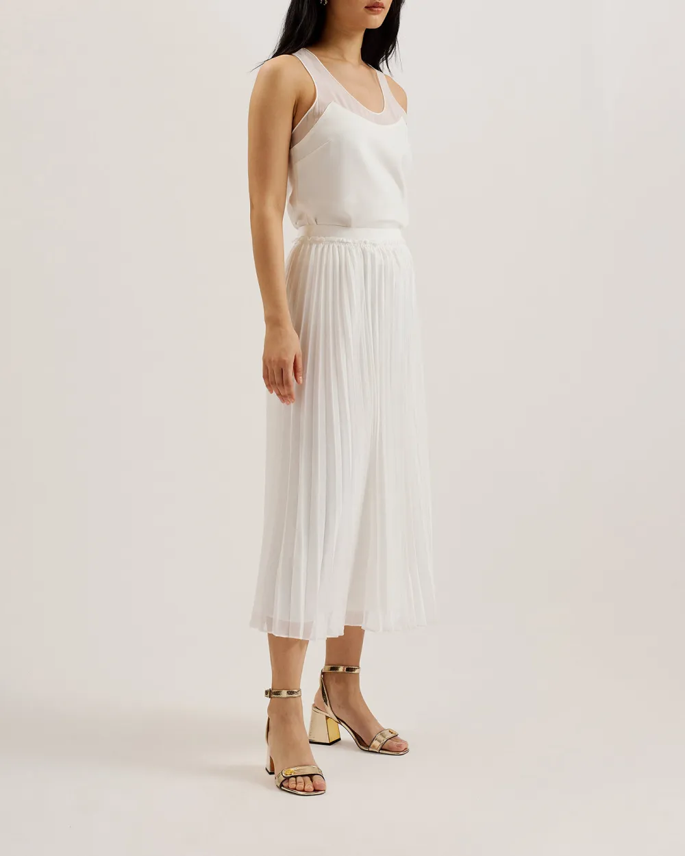 Tambor Pleated Midi Skirt With Elasticate White