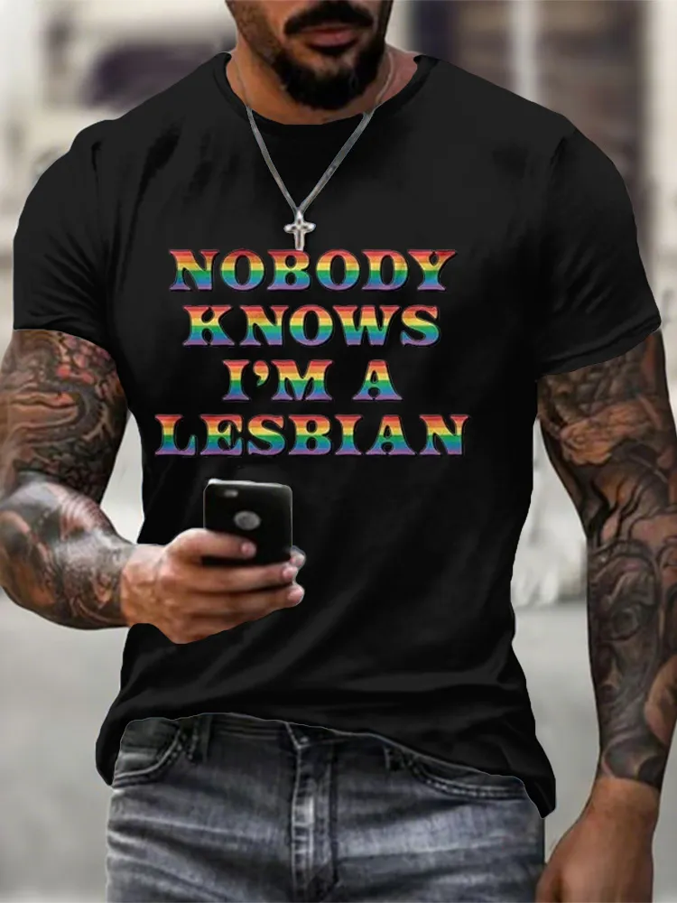 Men'S Nobody Knows I'M A Lesbian Round-Neck T-Shirt