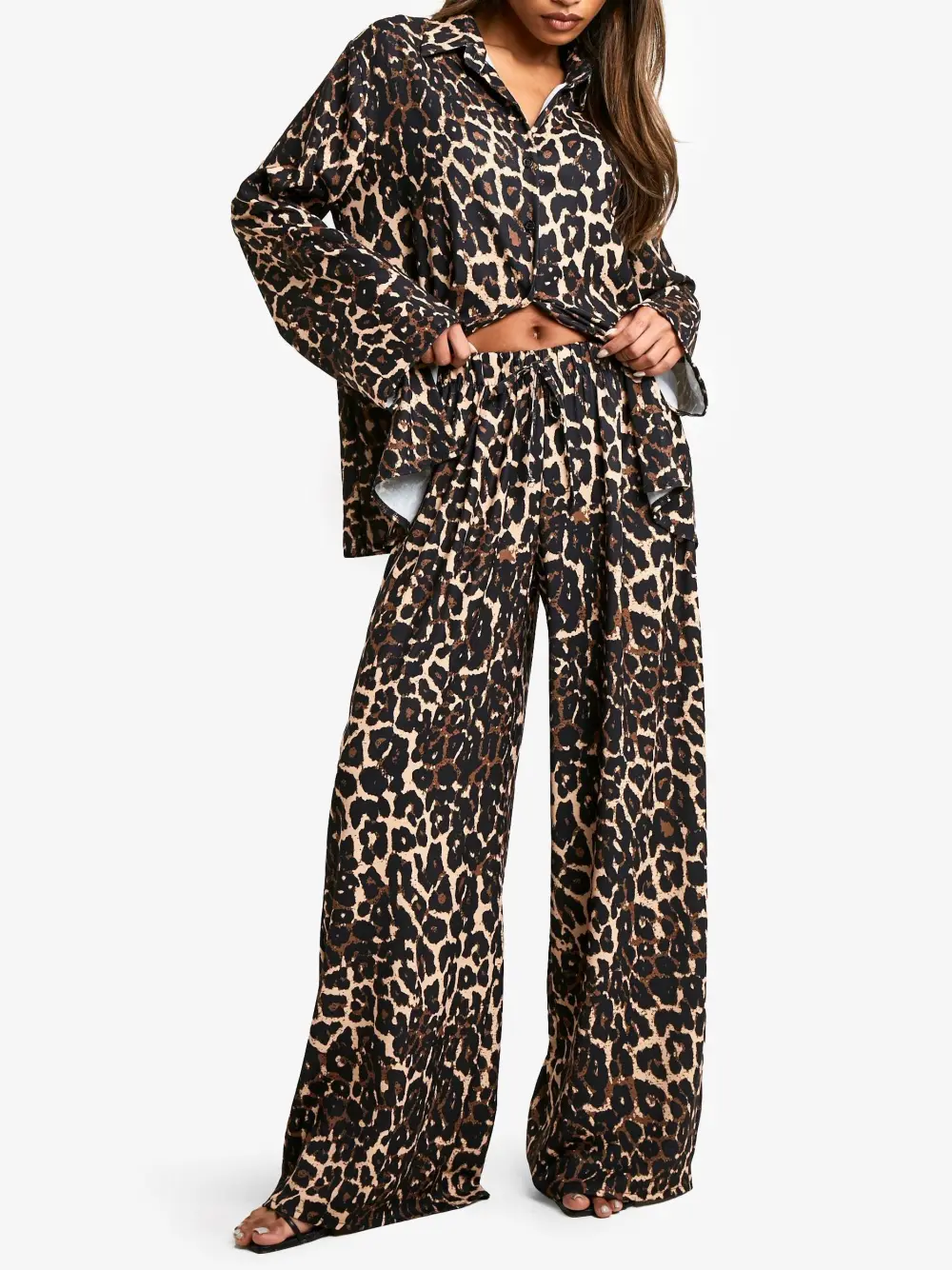 RELAXED WOVEN LEOPARD SHIRT & DRAWSTRING WIDE LEG TROUSER