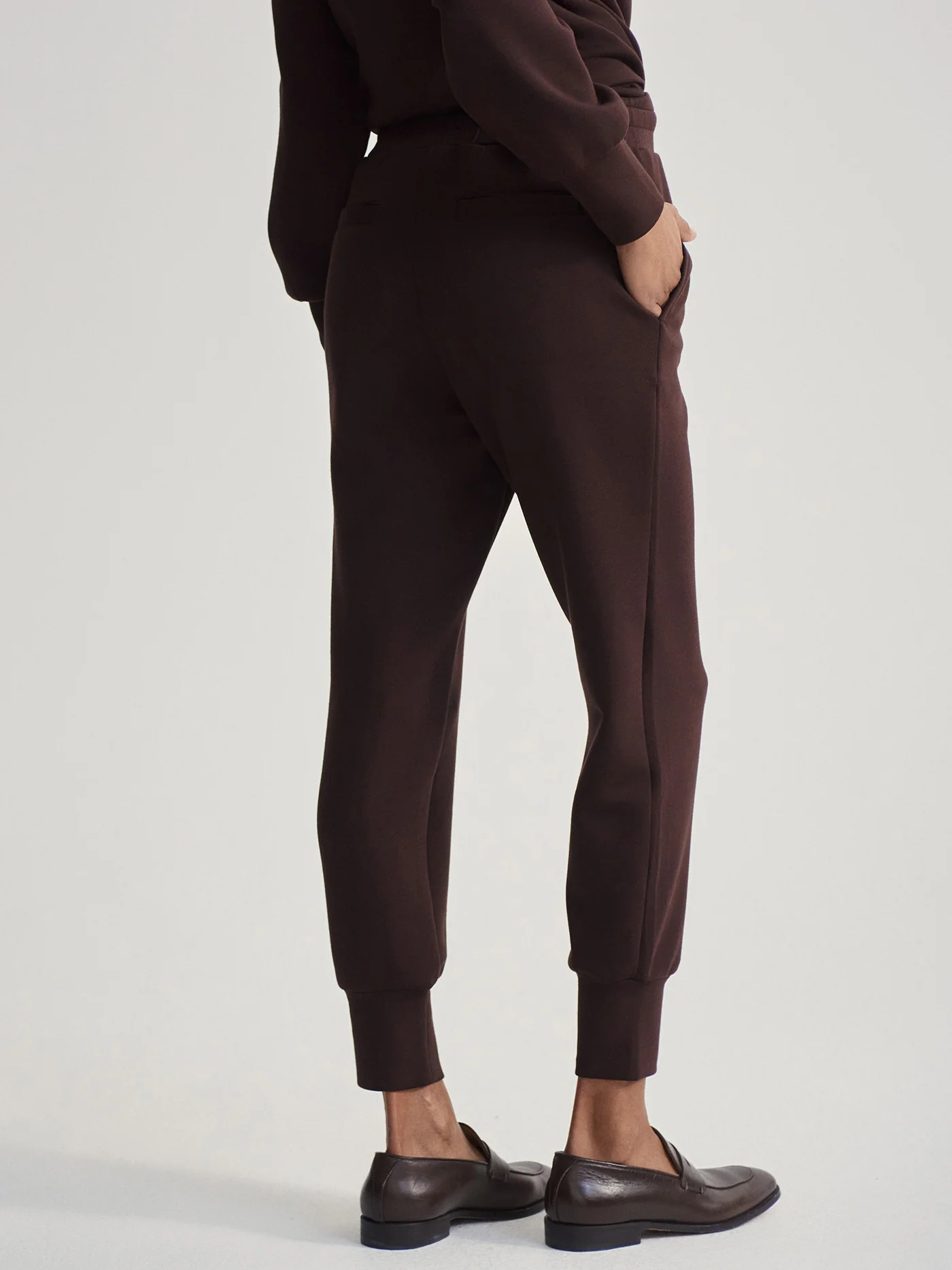 The Slim Cuff Pant 25