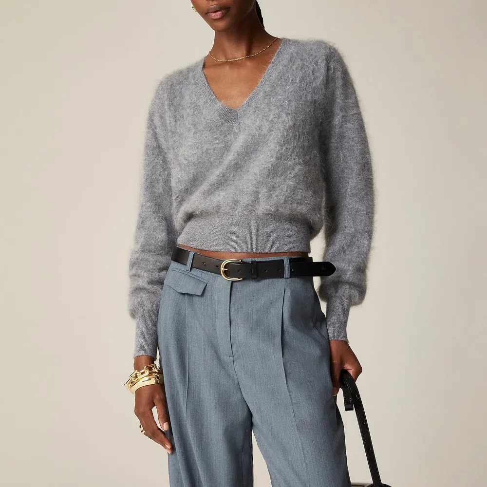 Brushed cashmere cropped V-neck sweater