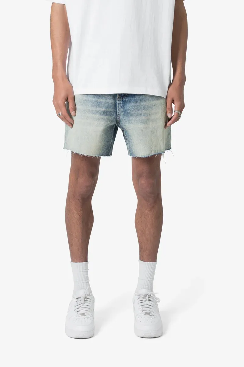 CUT OFF DENIM SHORTS