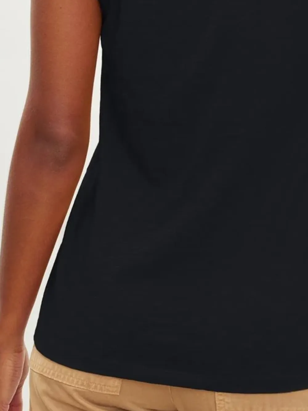 Jilian V-neck Black Tee