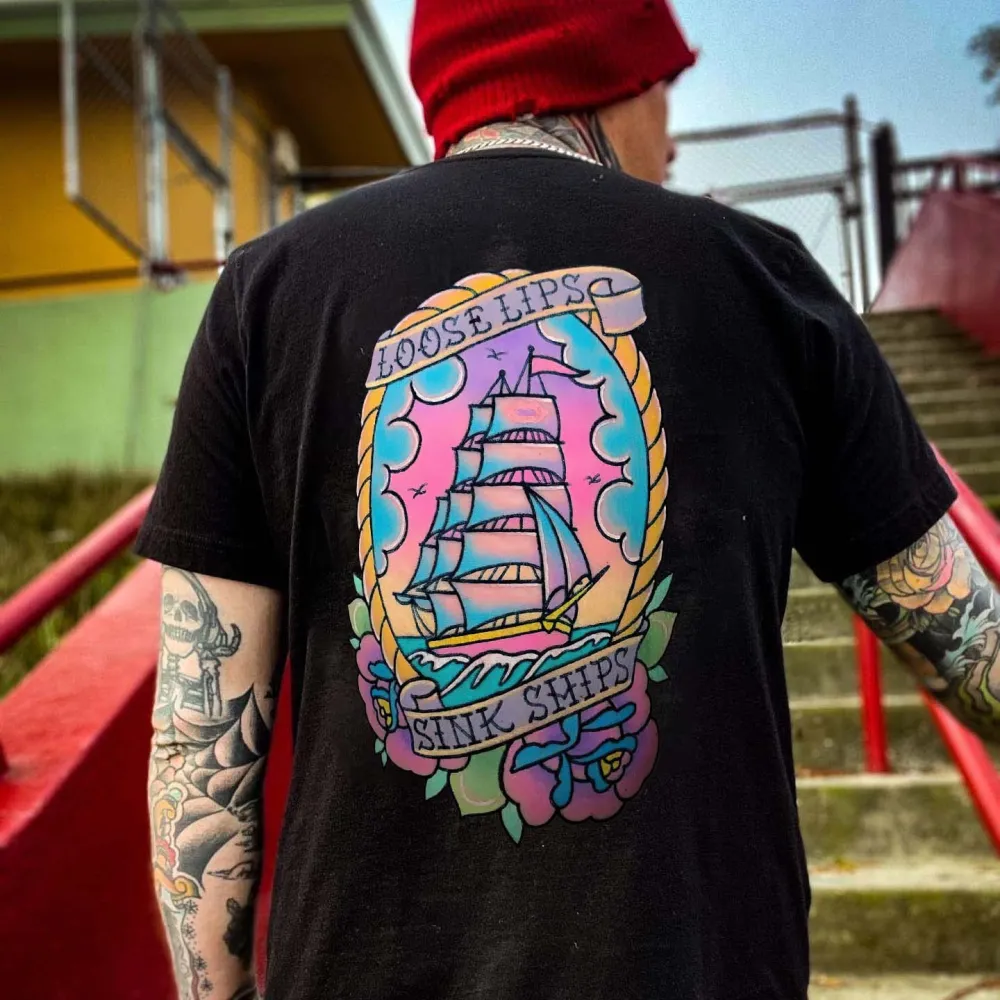 Loose Lips Printed Men's T-shirt