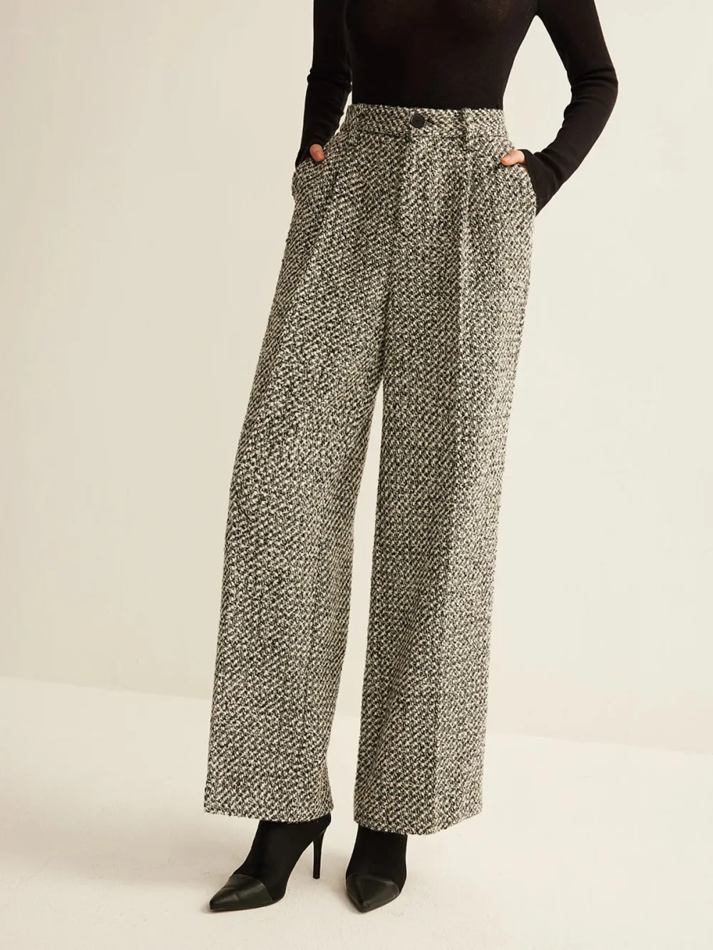 Textured High Waist Pants With Pockets