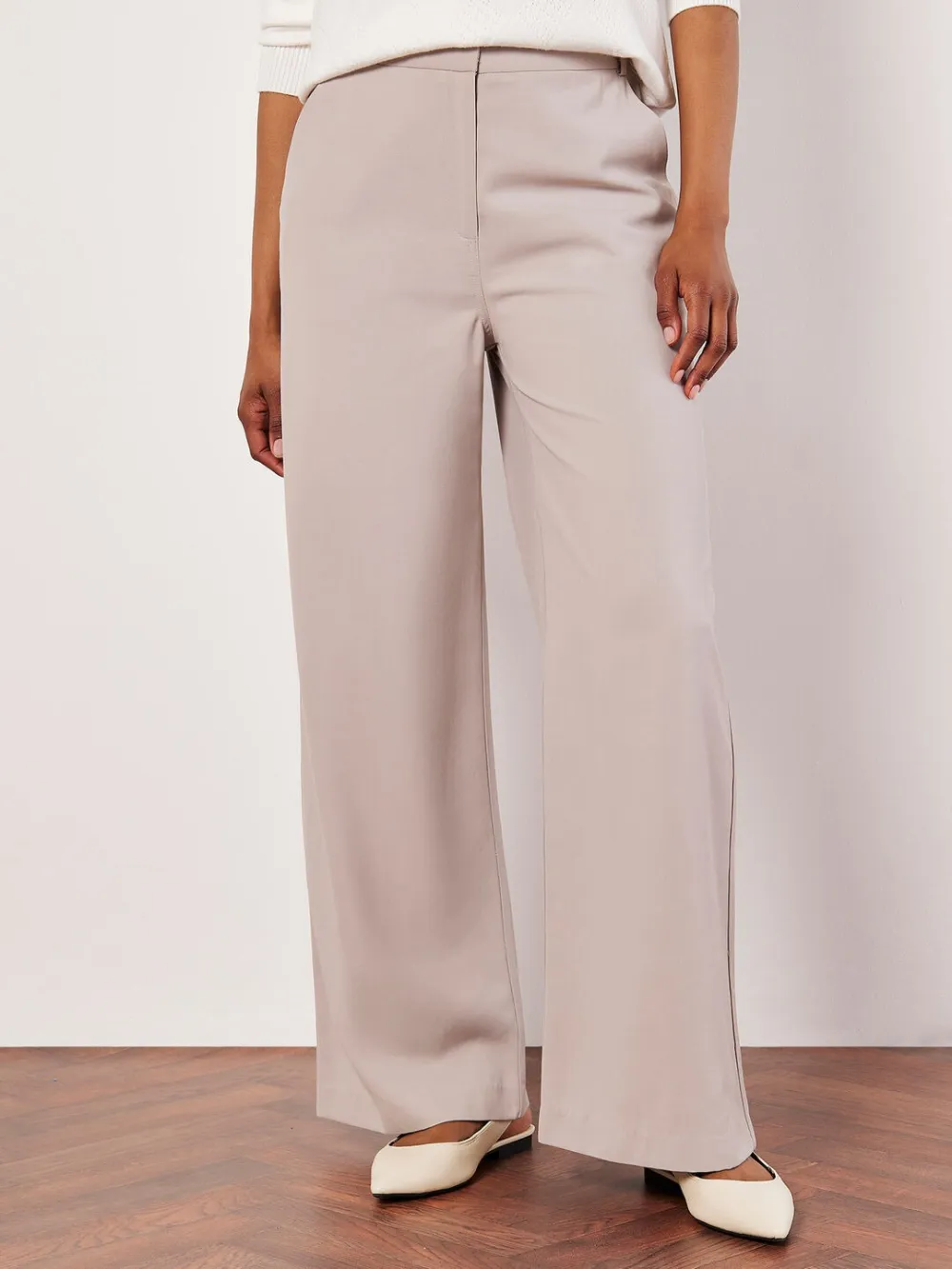 Tailored Straight-Leg Trousers