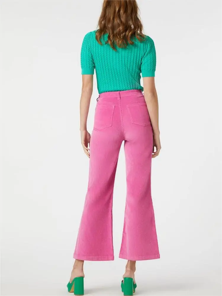 Sleek Pants Appeal