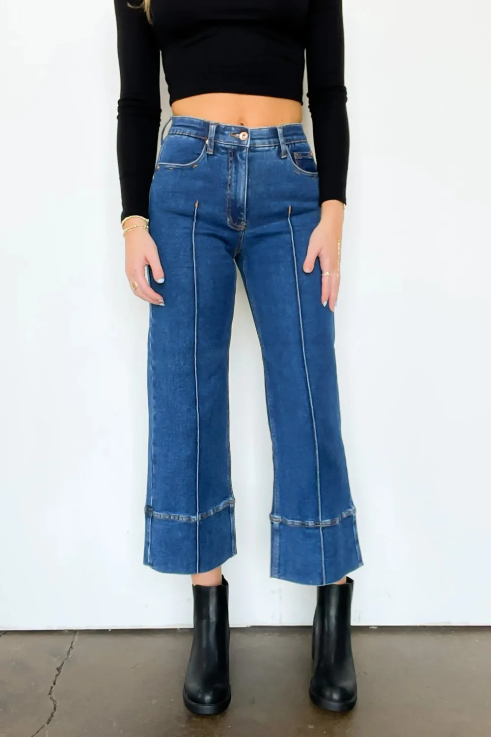 Mid Rise Crop Pleated Jeans