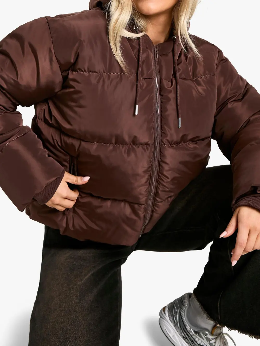 HOODED SHORT PUFFER