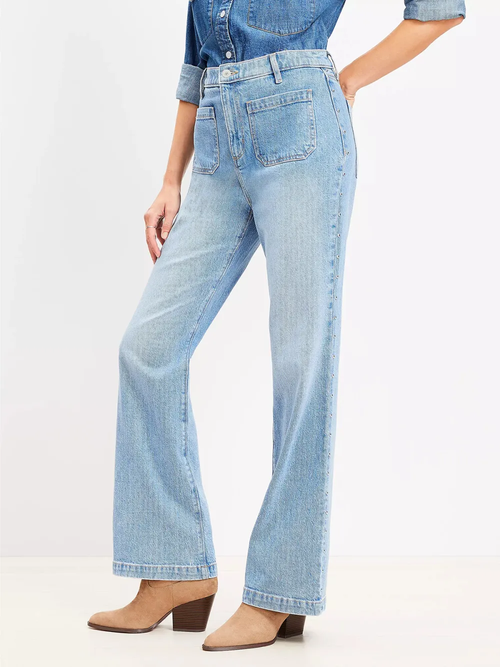 Patch Pocket High Rise Relaxed Flare Jeans in Light Vintage Indigo Wash