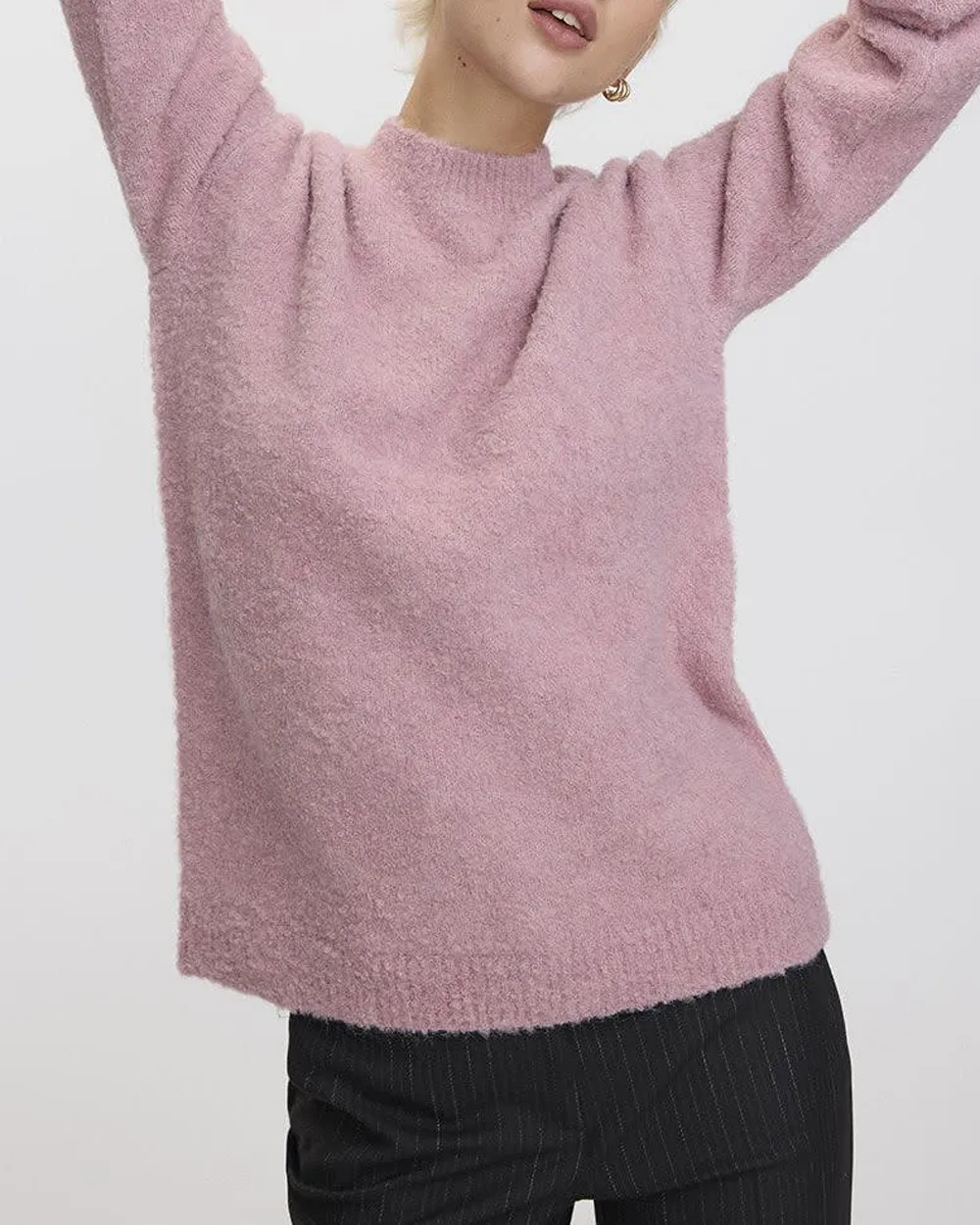 Long-Sleeve Crew-Neck Loose Bouclé Pullover