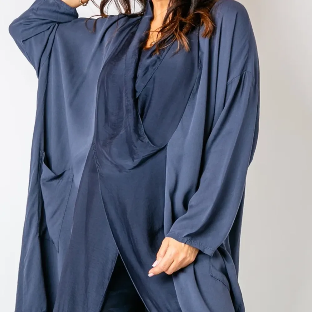 Oversize Flowy Shirt