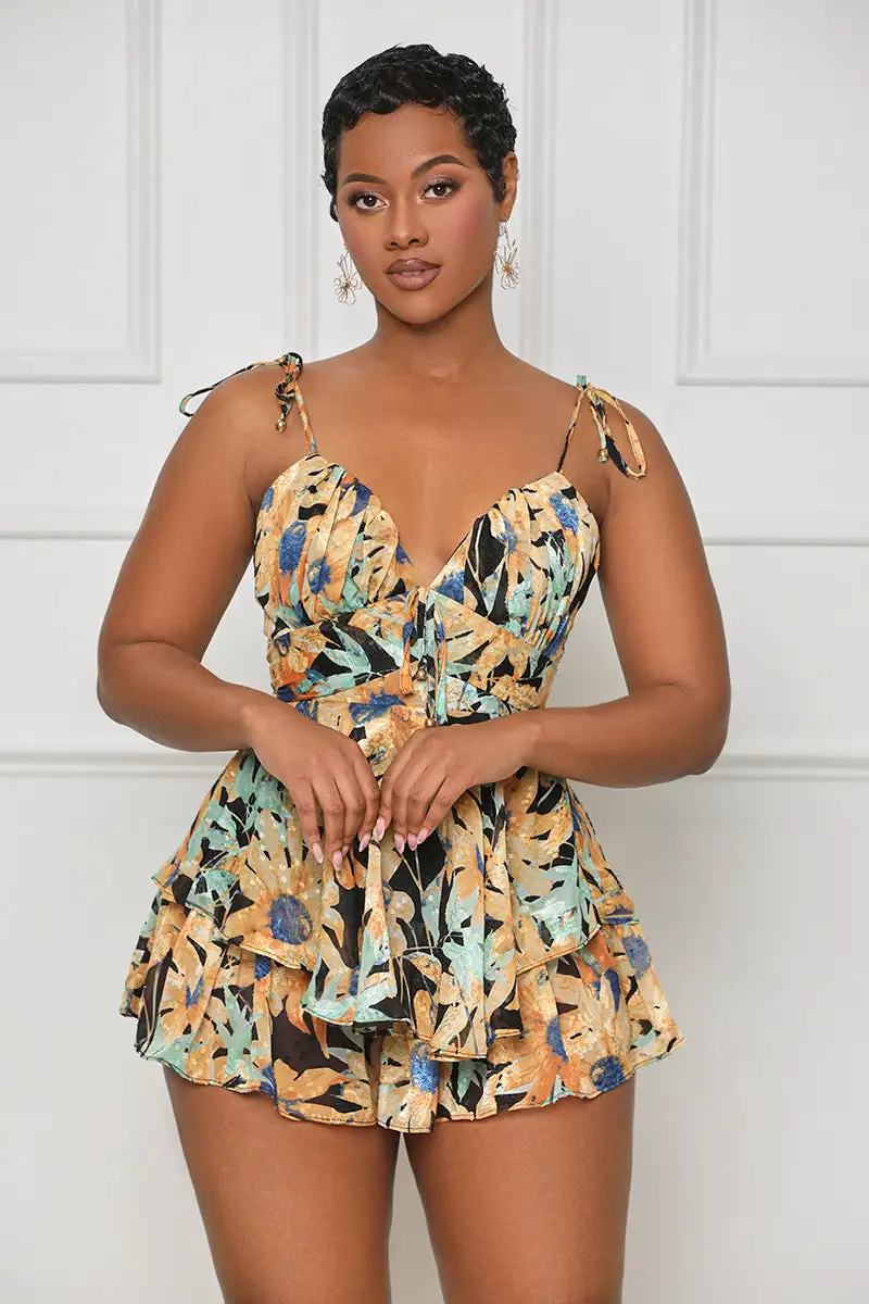 Dreamy Daisy Ruffle Romper (Black Multi)