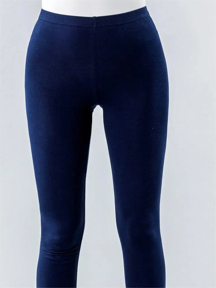 Navy blue tight yoga pants